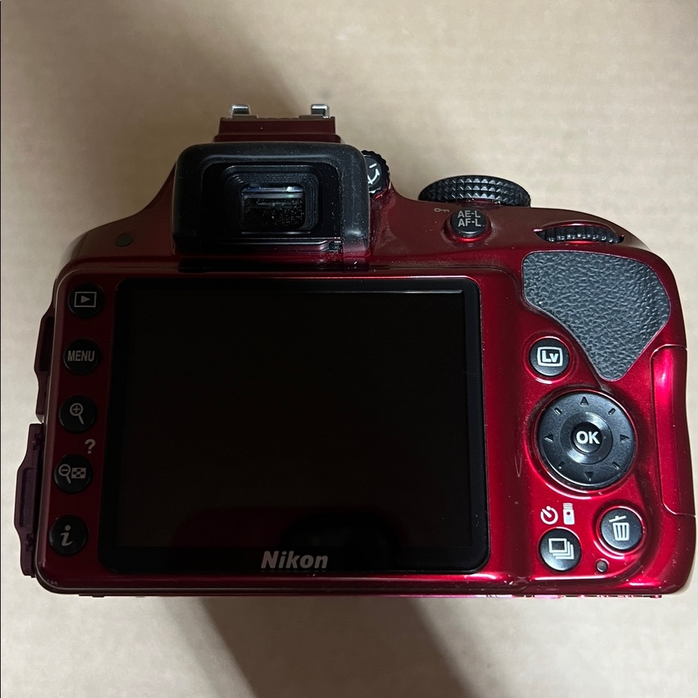 Nikon DSLR Camera - Picture 12 of 13